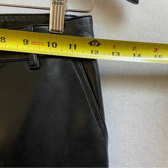 Wilfred Aritzia Modern Vegan Leather High rise Cargo Pants Sz 00 - Picture 13 of 15
